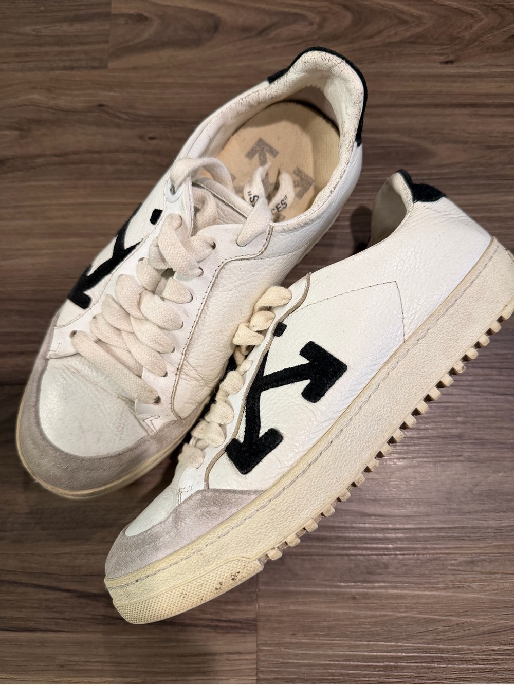 Off white women sz 36 sneaker 2.0